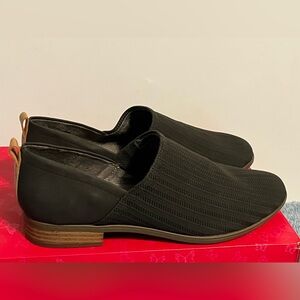 Dr. Scholl's Black Textured Slip-On Loafers size 9M
